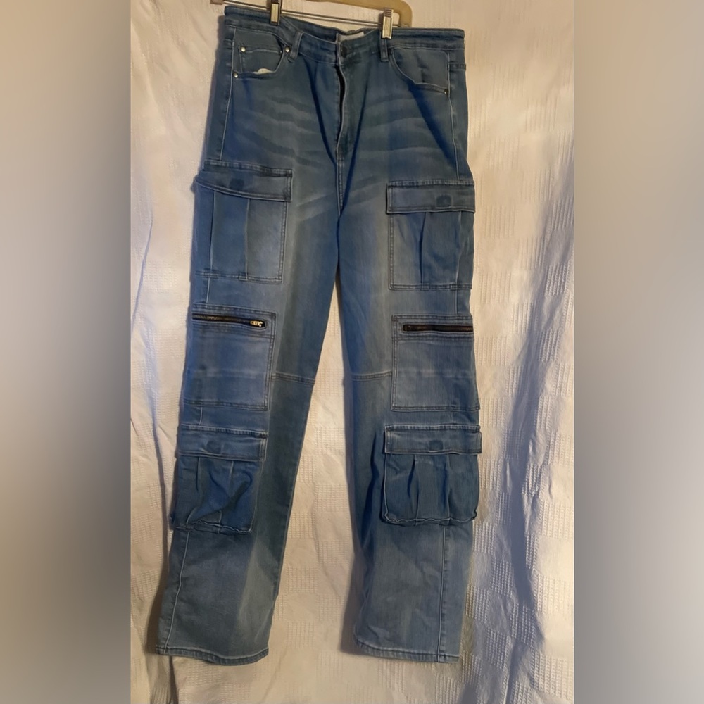 Super Cute Cargo Jean